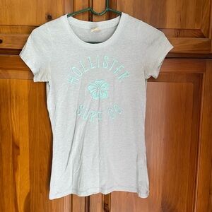 Hollister Light Gray Tee with Mint Logo